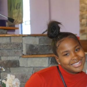 Meet your Posher, Kenzie